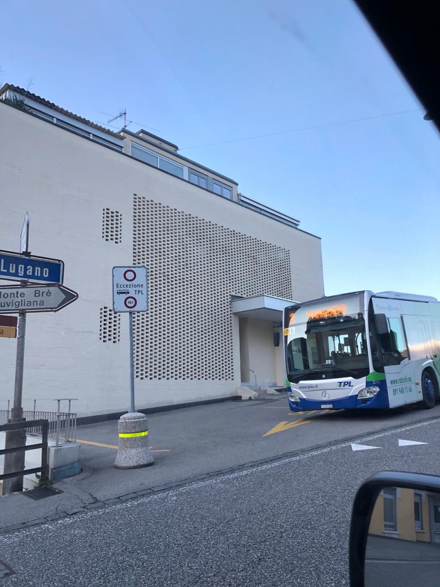 Attico Con Vista Panoramica Sul - Due Lugano